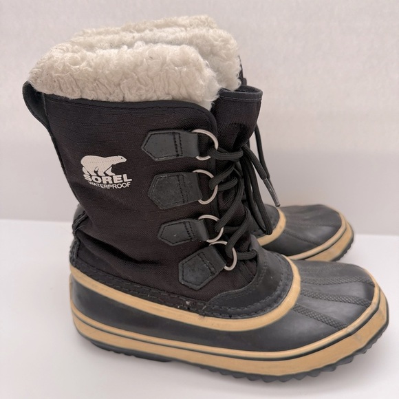 Sorel Black and Cream Insulated Boots - Picture 7 of 10